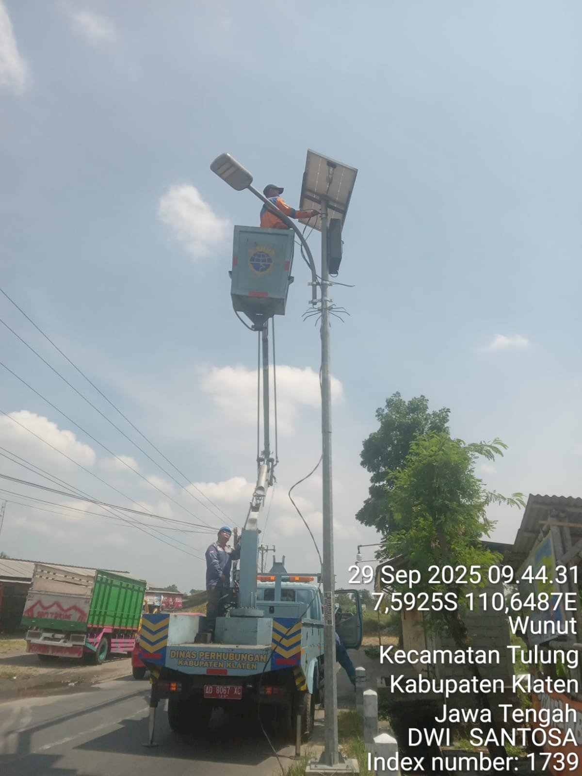 PJU TS Pertigaan Janti Pancingan 100: Lampu Jalan Kembali Kinclong! 