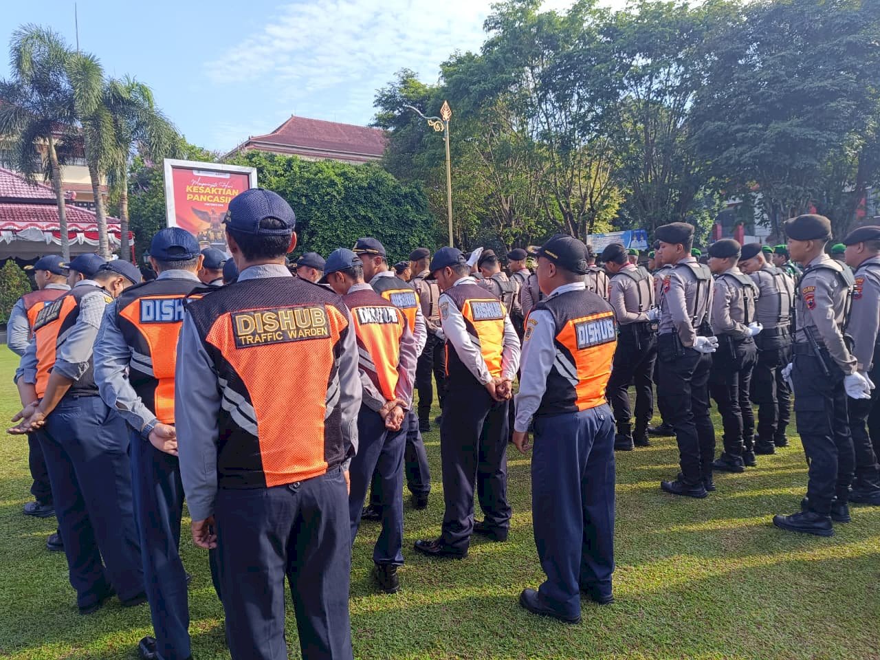 Tim Dishub Klaten Semangat Ikuti Upacara Hari Kesaktian Pancasila di Halaman Pemkab Klaten
