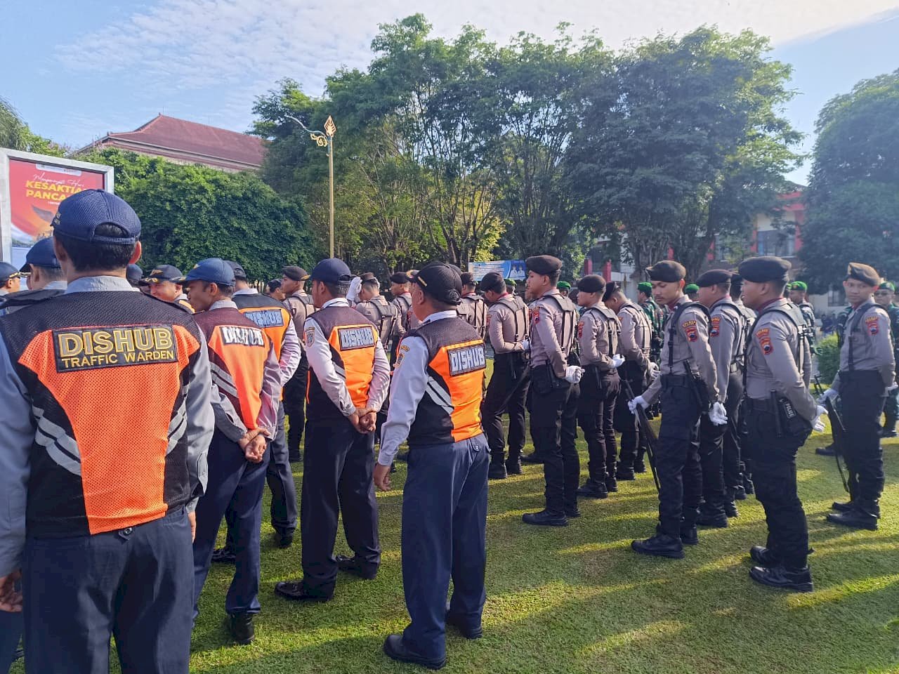 Tim Dishub Klaten Semangat Ikuti Upacara Hari Kesaktian Pancasila di Halaman Pemkab Klaten