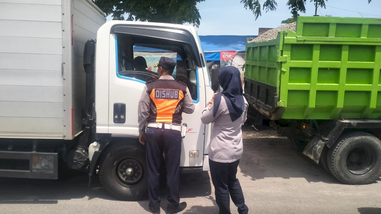Pengawasan Jalur Golongan C di Juwiring, 4 Kendaraan Ditindak