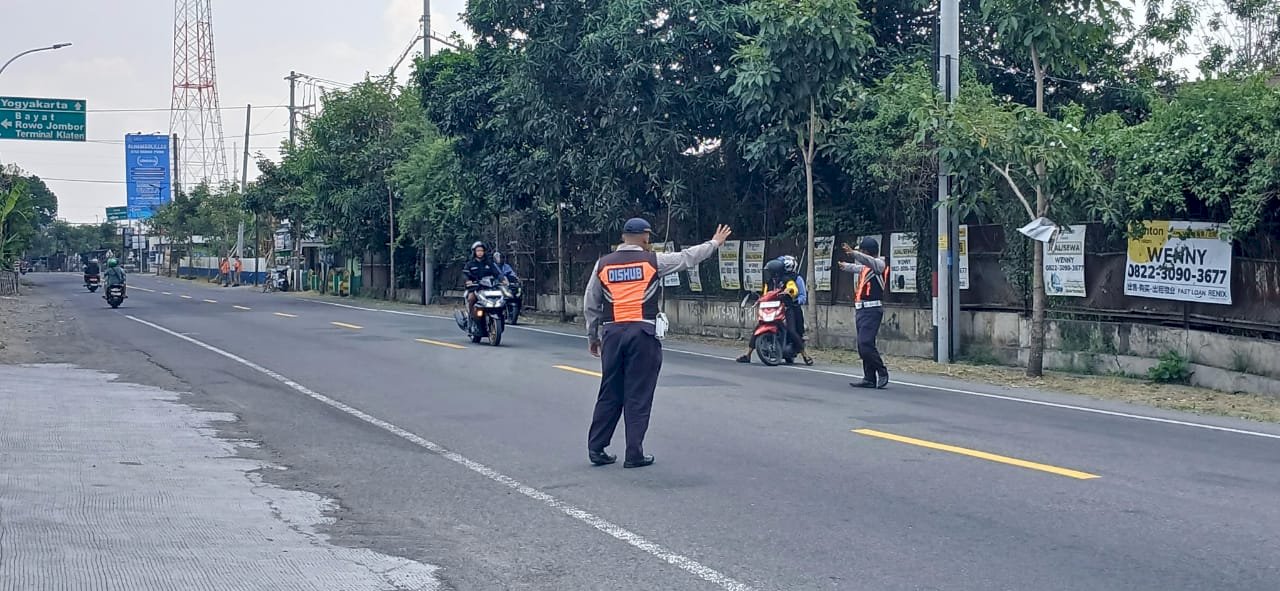 Semangat Pramuka, Lalu Lintas Tertib Warnai Upacara Pelantikan Pramuka Garuda di Gedung GBK Klaten