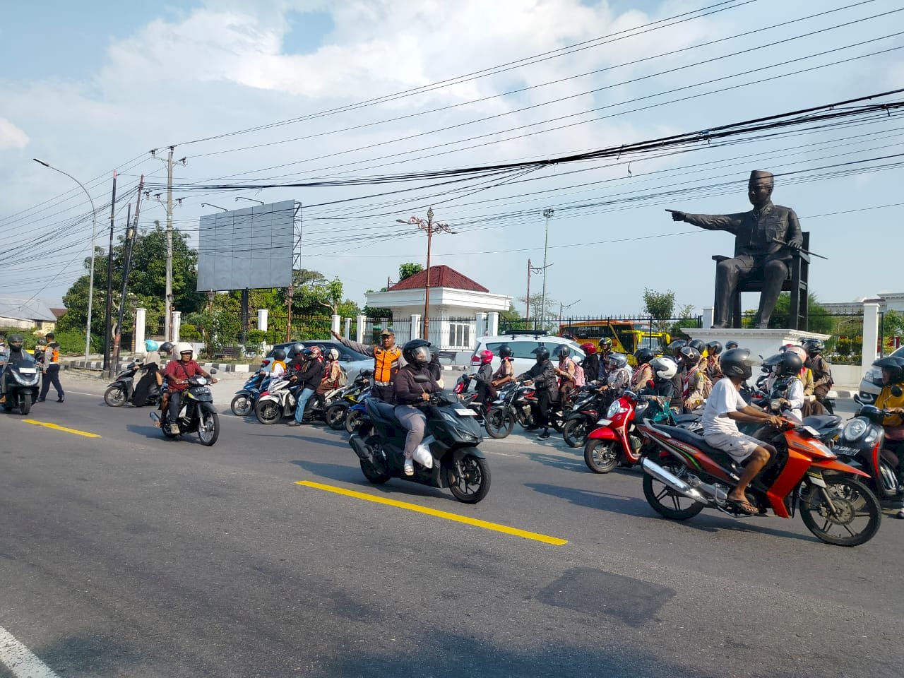 Semangat Pramuka, Lalu Lintas Tertib Warnai Upacara Pelantikan Pramuka Garuda di Gedung GBK Klaten