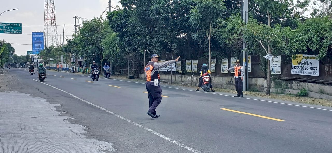 Semangat Pramuka, Lalu Lintas Tertib Warnai Upacara Pelantikan Pramuka Garuda di Gedung GBK Klaten