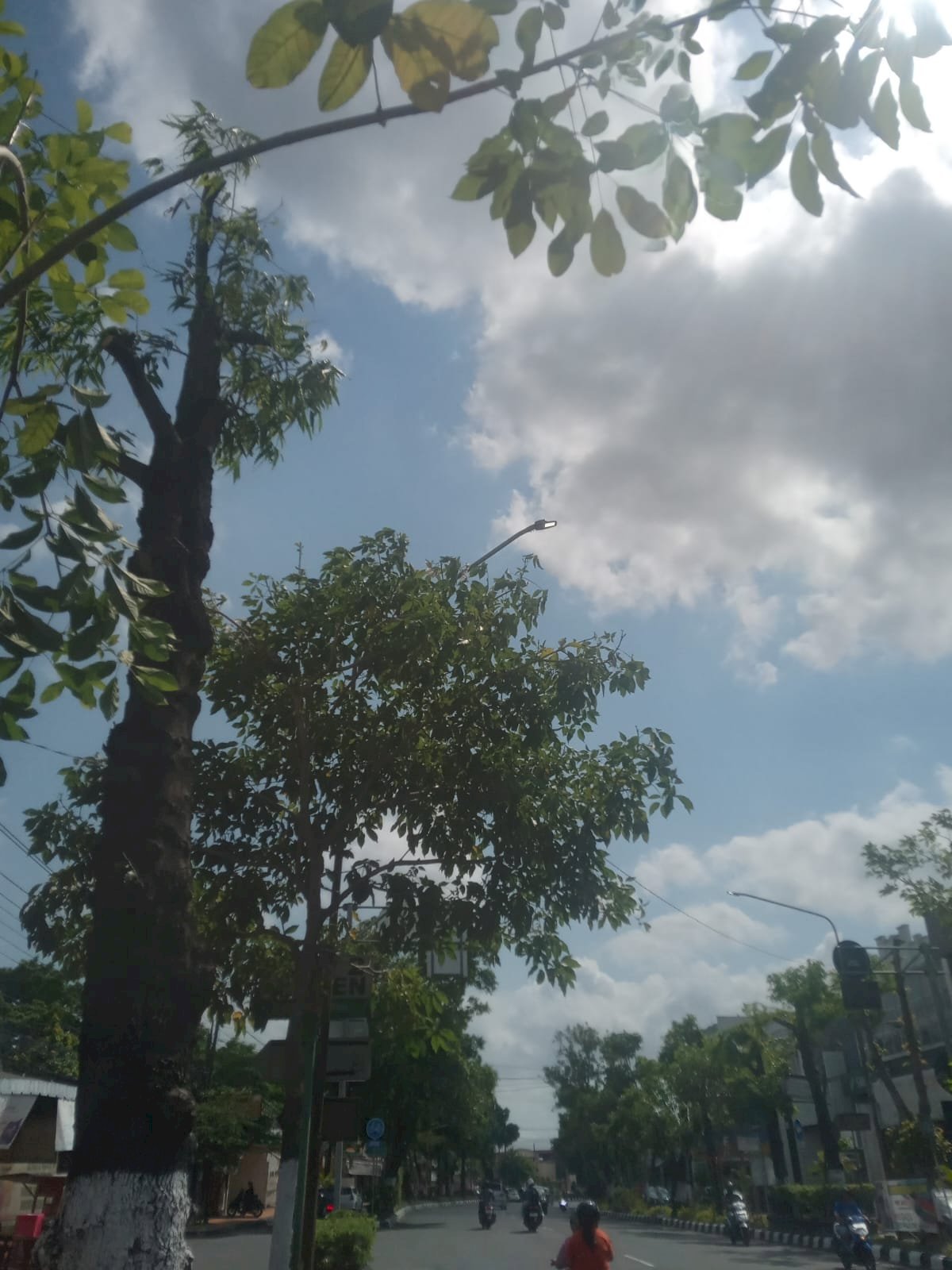 Sinar Baru PJU Jalan Veteran Kembali Mengudara