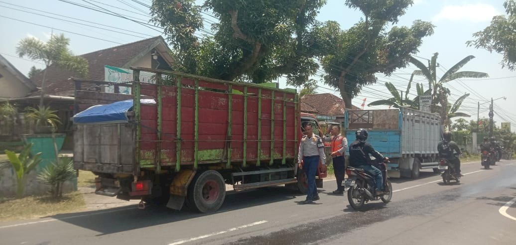 Galian C Didikte! Dishub Klaten dan Polsek Kebonarum ‘Obok-Obok’ Simpang 4
