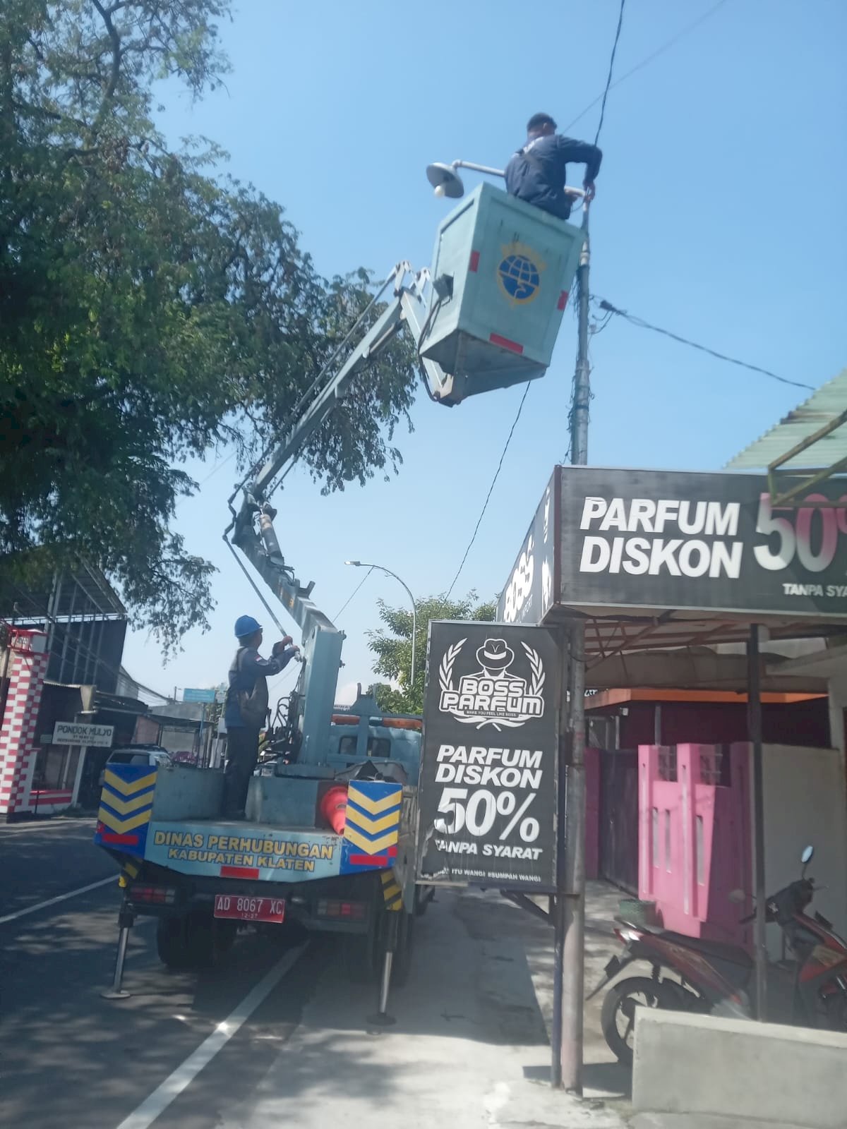 Respon Kilat! 24 Jam Aduan Medsos, Kabel PJU Lepas di Klaten Utara Langsung Diperbaiki