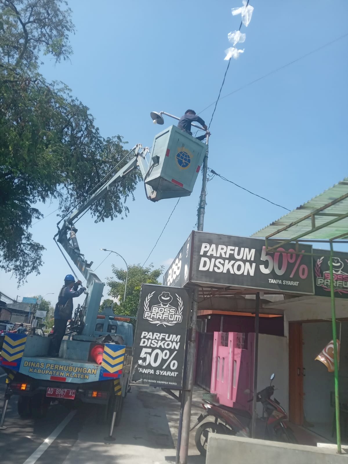 Respon Kilat! 24 Jam Aduan Medsos, Kabel PJU Lepas di Klaten Utara Langsung Diperbaiki