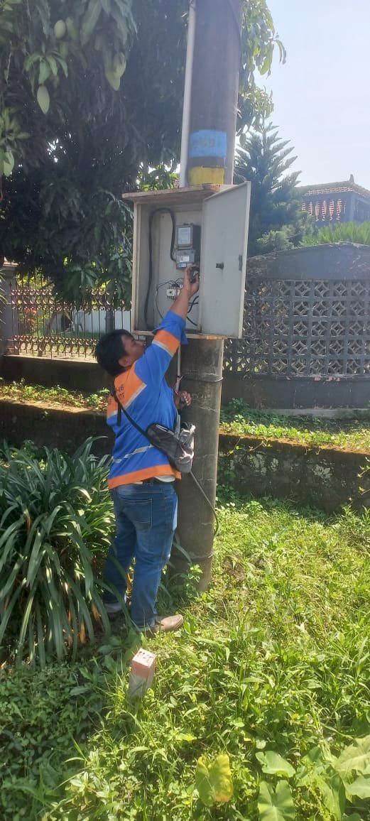 Angin Kencang Putuskan Kabel PJU di Purbakala–Bugisan, Dishub Klaten Turun Tangan Kilat!