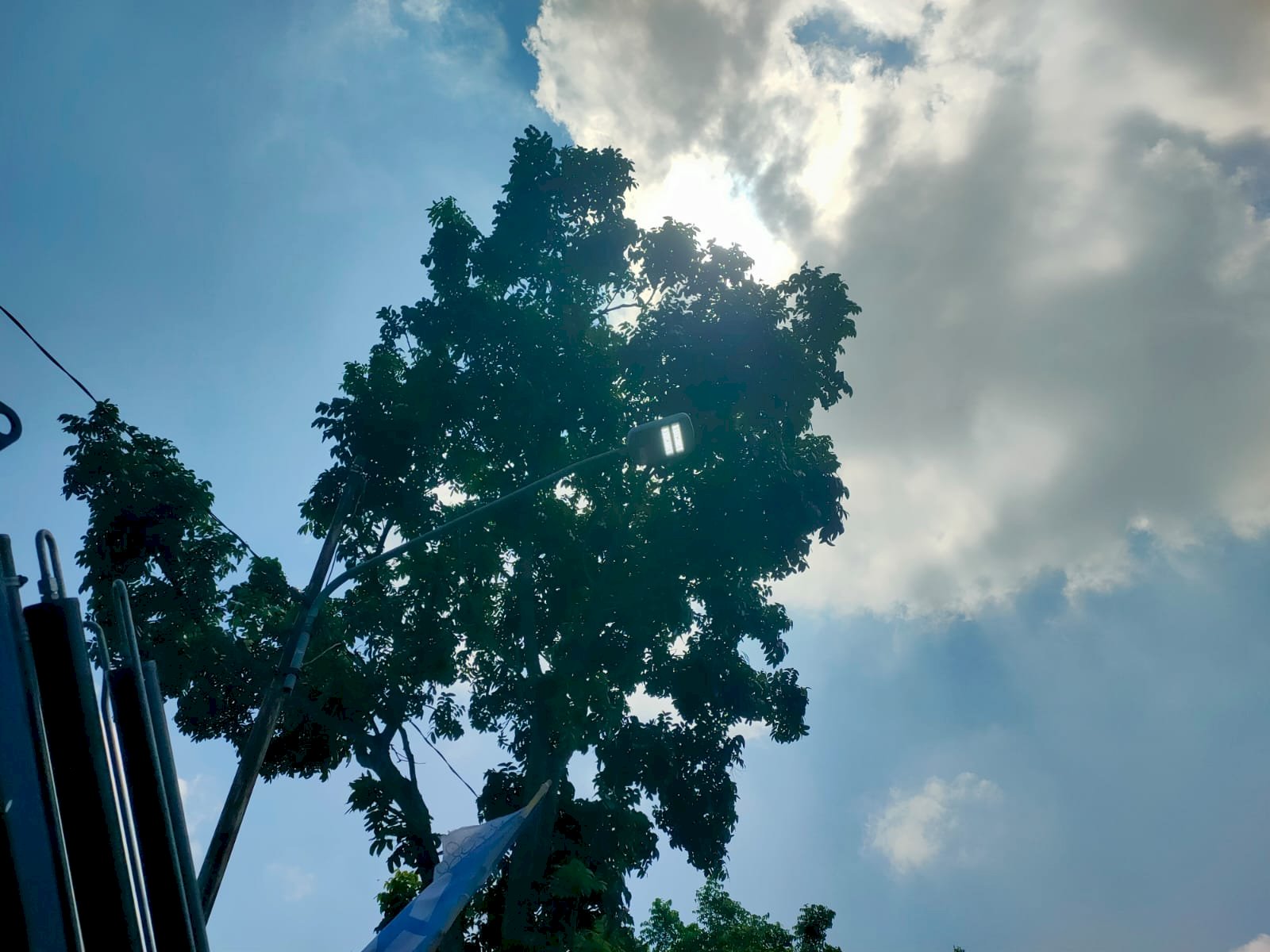 Angin Kencang Putuskan Kabel PJU di Purbakala–Bugisan, Dishub Klaten Turun Tangan Kilat!