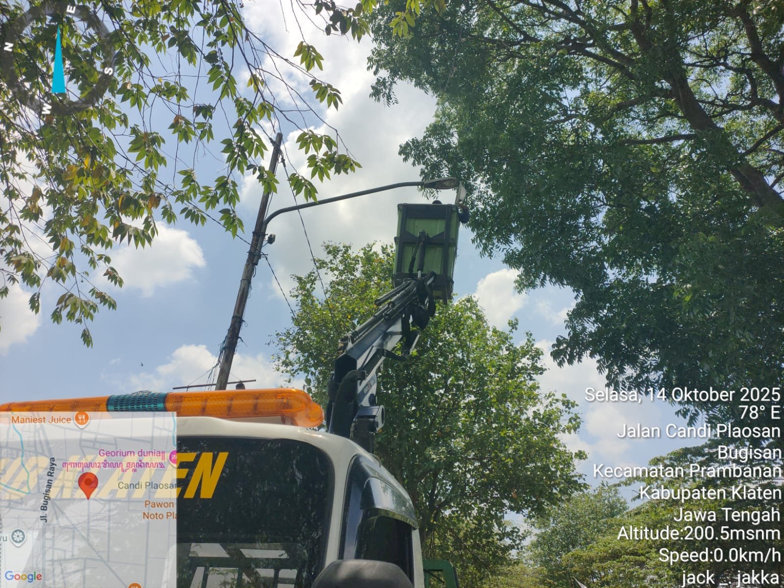 Angin Kencang Putuskan Kabel PJU di Purbakala–Bugisan, Dishub Klaten Turun Tangan Kilat!