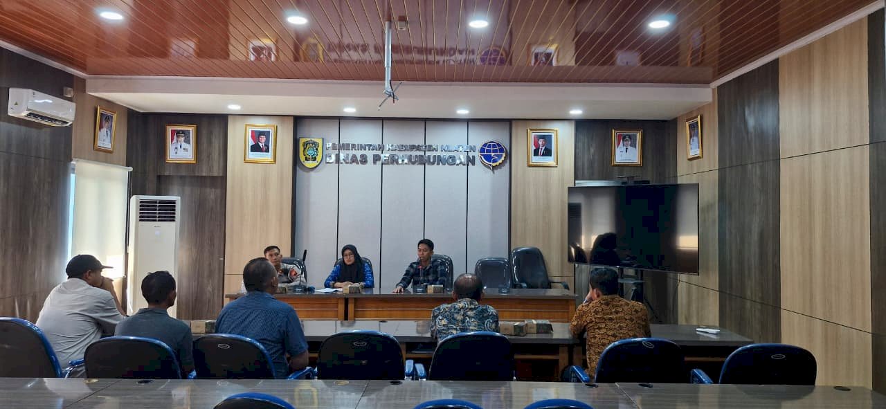 Tertib Parkir Dimulai! Dishub Klaten Gelar Rapat Koordinasi Pengelolaan Parkir RM. Bakso Idola: Bus Wajib ke Kantong Parkir, Berhenti Sembarangan Dilarang!