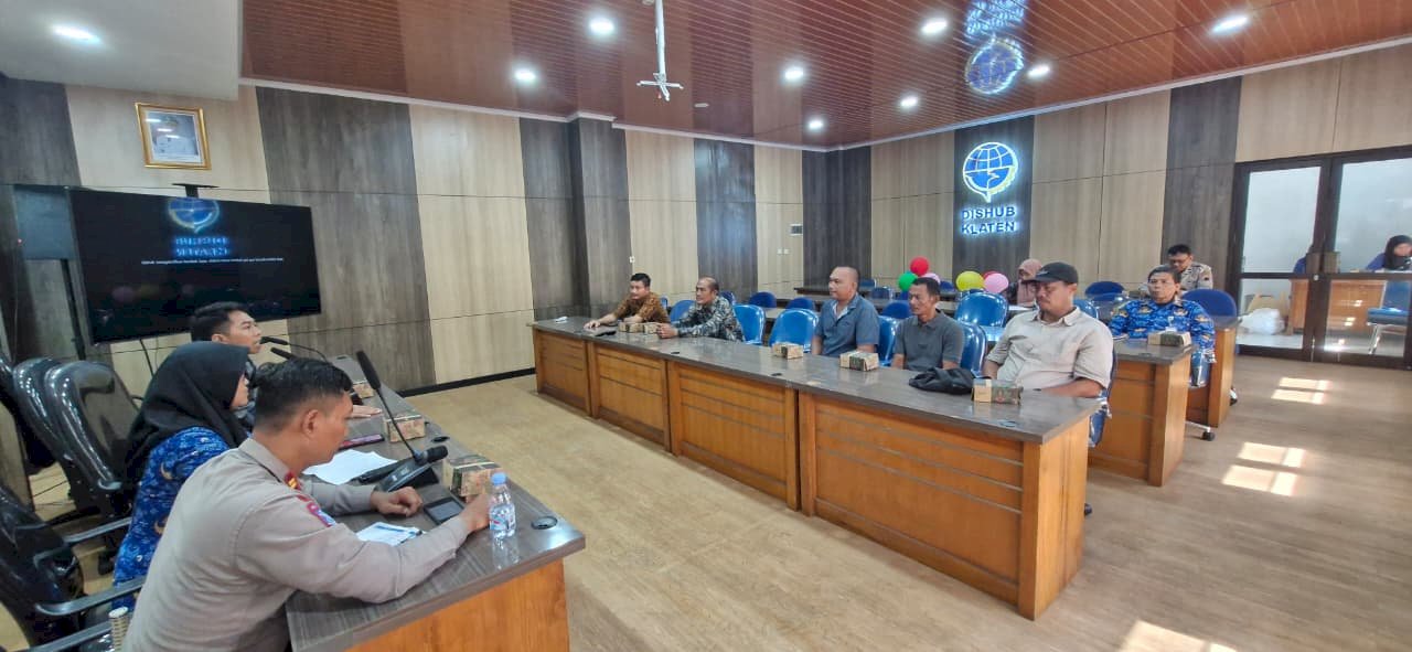 Tertib Parkir Dimulai! Dishub Klaten Gelar Rapat Koordinasi Pengelolaan Parkir RM. Bakso Idola: Bus Wajib ke Kantong Parkir, Berhenti Sembarangan Dilarang!