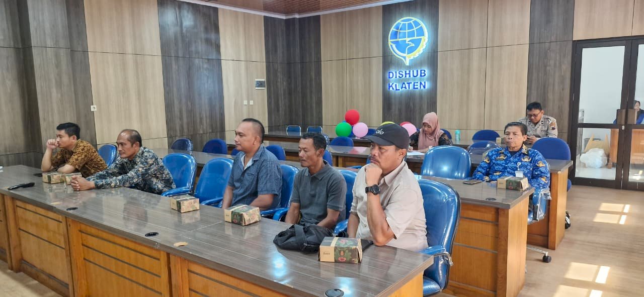 Tertib Parkir Dimulai! Dishub Klaten Gelar Rapat Koordinasi Pengelolaan Parkir RM. Bakso Idola: Bus Wajib ke Kantong Parkir, Berhenti Sembarangan Dilarang!