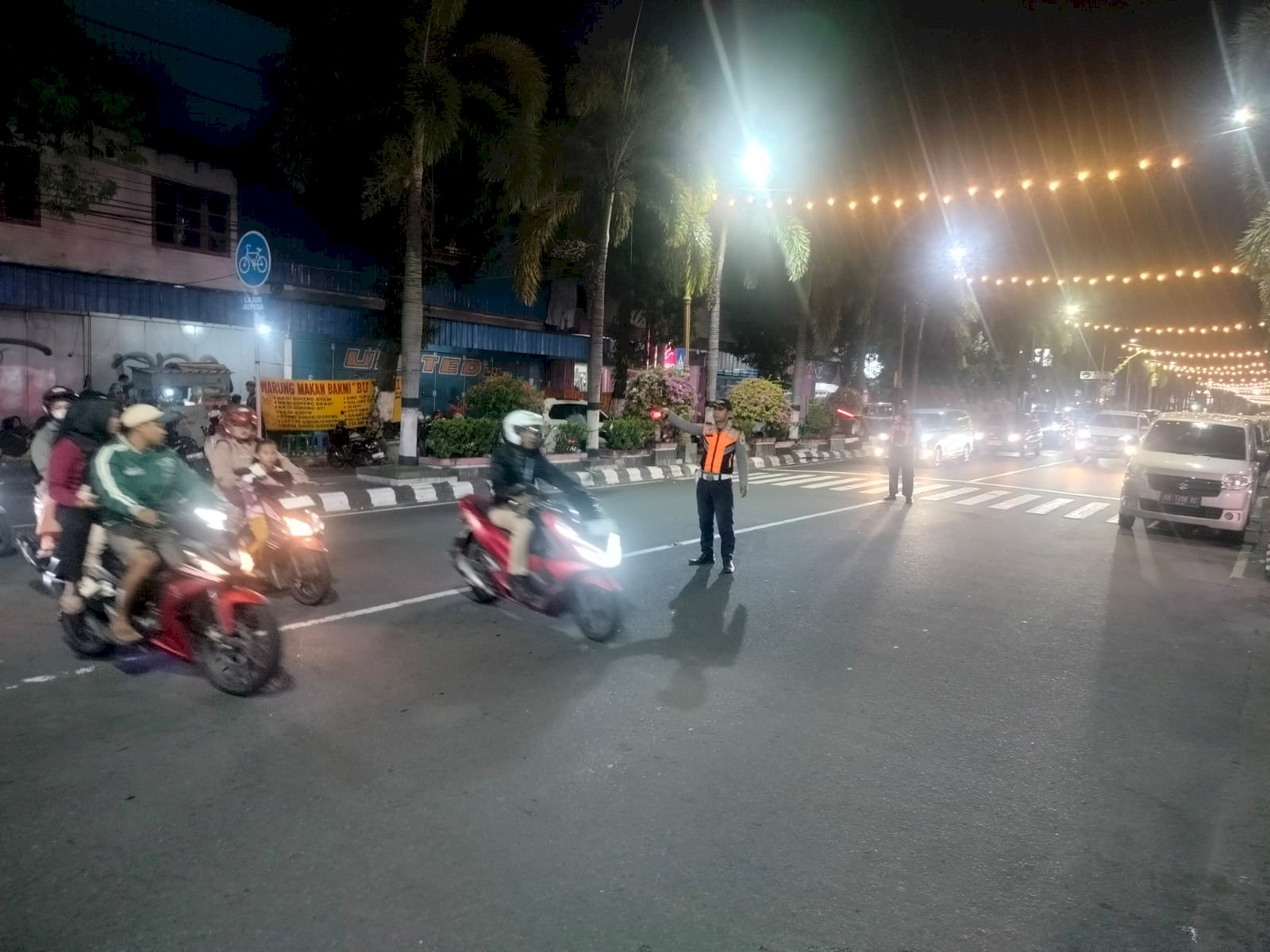 Jalan Tertib, Kopi Makin Nikmat: Dishub Klaten Tegakkan Lalu Lintas & Parkir VIP di Alun–Alun Festival Kopi