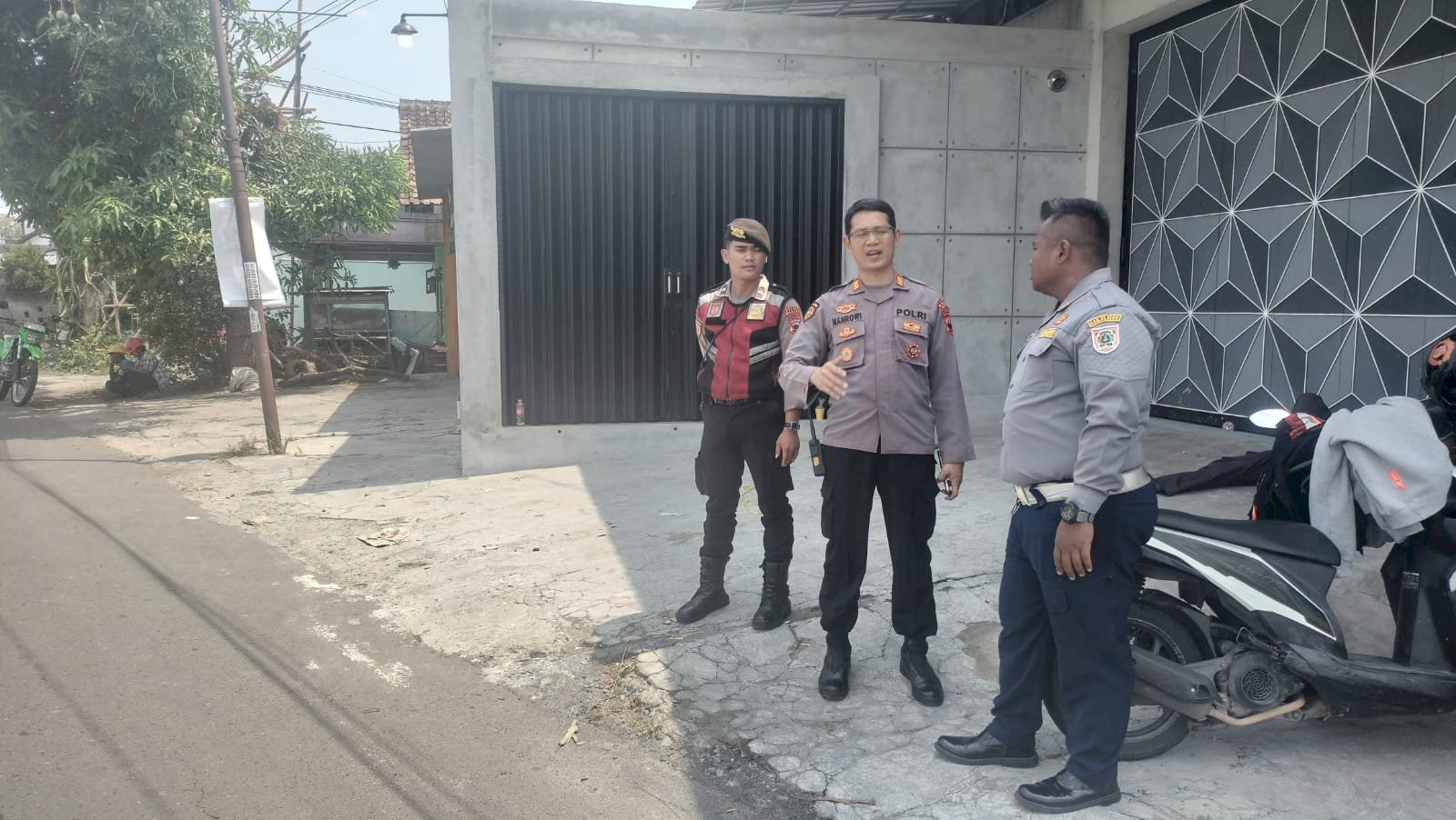Dishub Klaten Amankan Jalur SUTET! Tim Dalops Siaga Total di Jatipuro Demi Kelancaran Arus Lalu Lintas