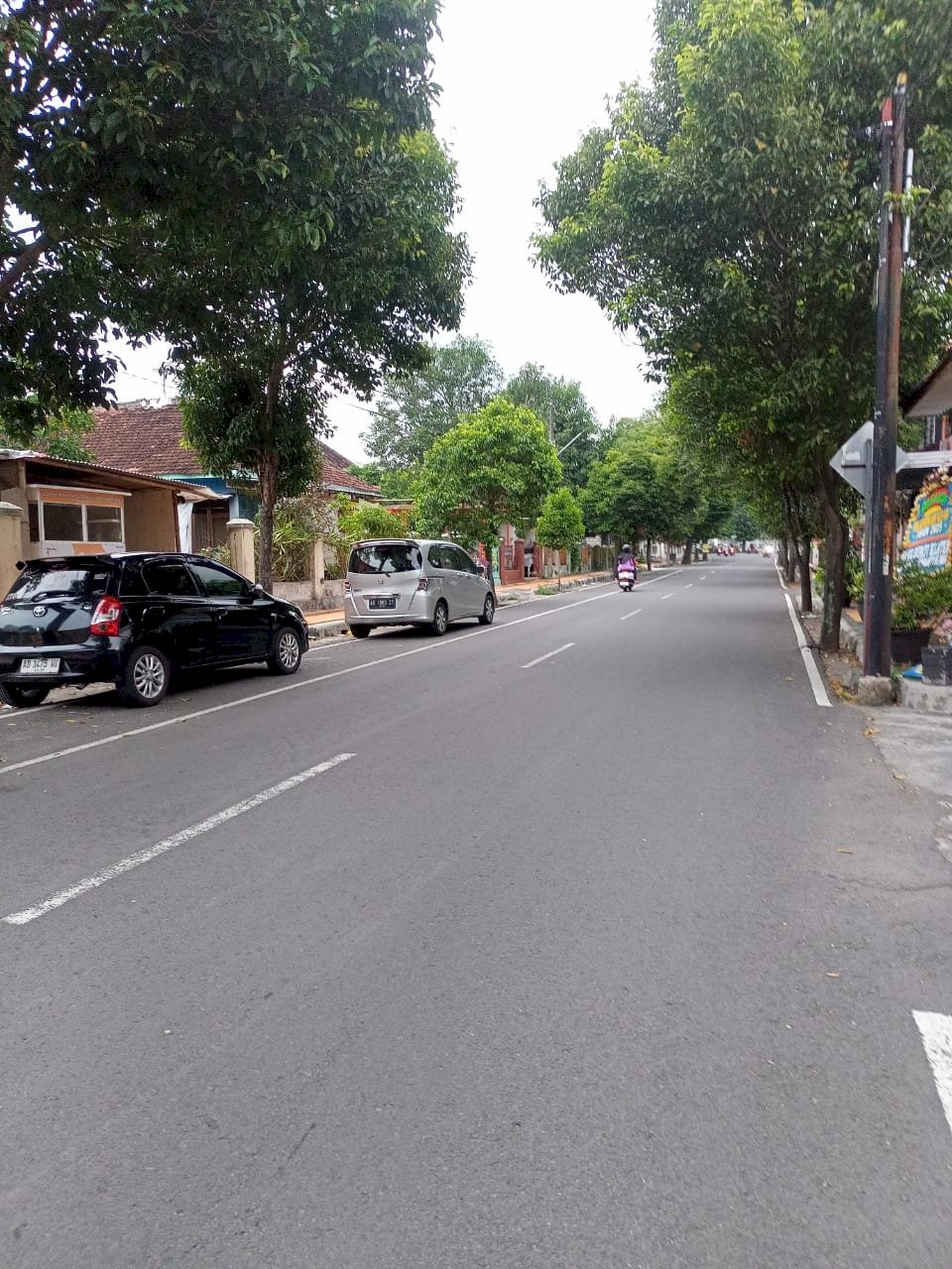 Bakso Idola Ramai Pengunjung! Tim Parkir Dishub Klaten Sigap Atur Lalu Lintas, Bebas Macet Sepanjang Hari