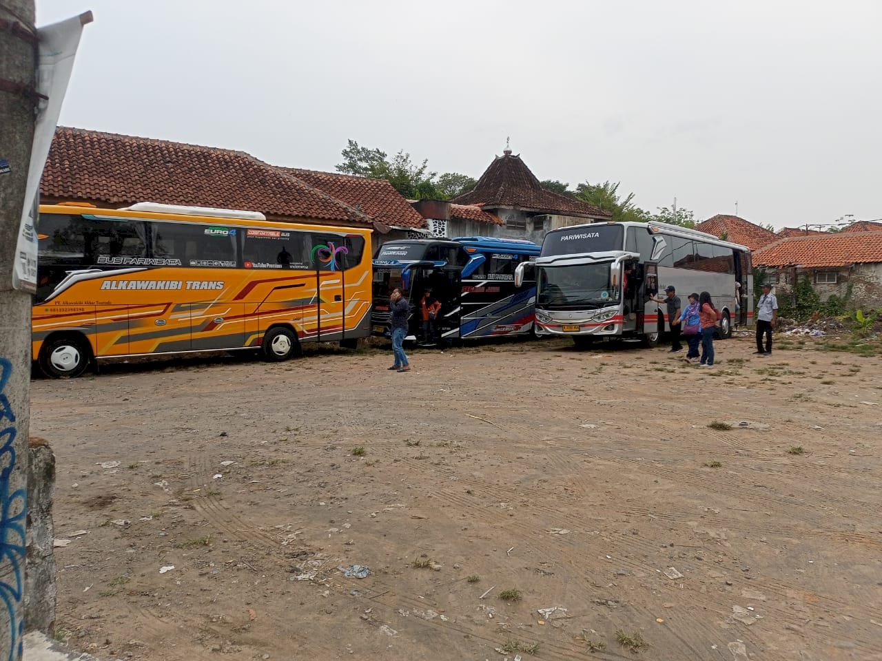 Bakso Idola Ramai Pengunjung! Tim Parkir Dishub Klaten Sigap Atur Lalu Lintas, Bebas Macet Sepanjang Hari