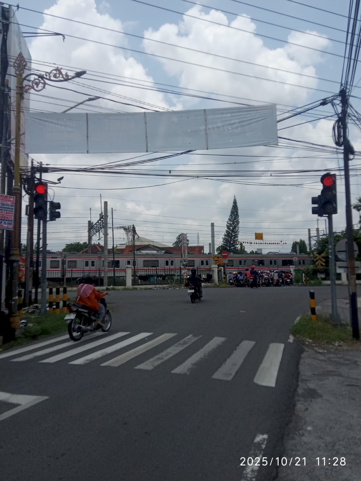 Lampu Meredup, Rawan Kecelakaan? Dishub Klaten Gas Pol Perbaiki Traffic Light SP3 Tugu Pesu Wedi!