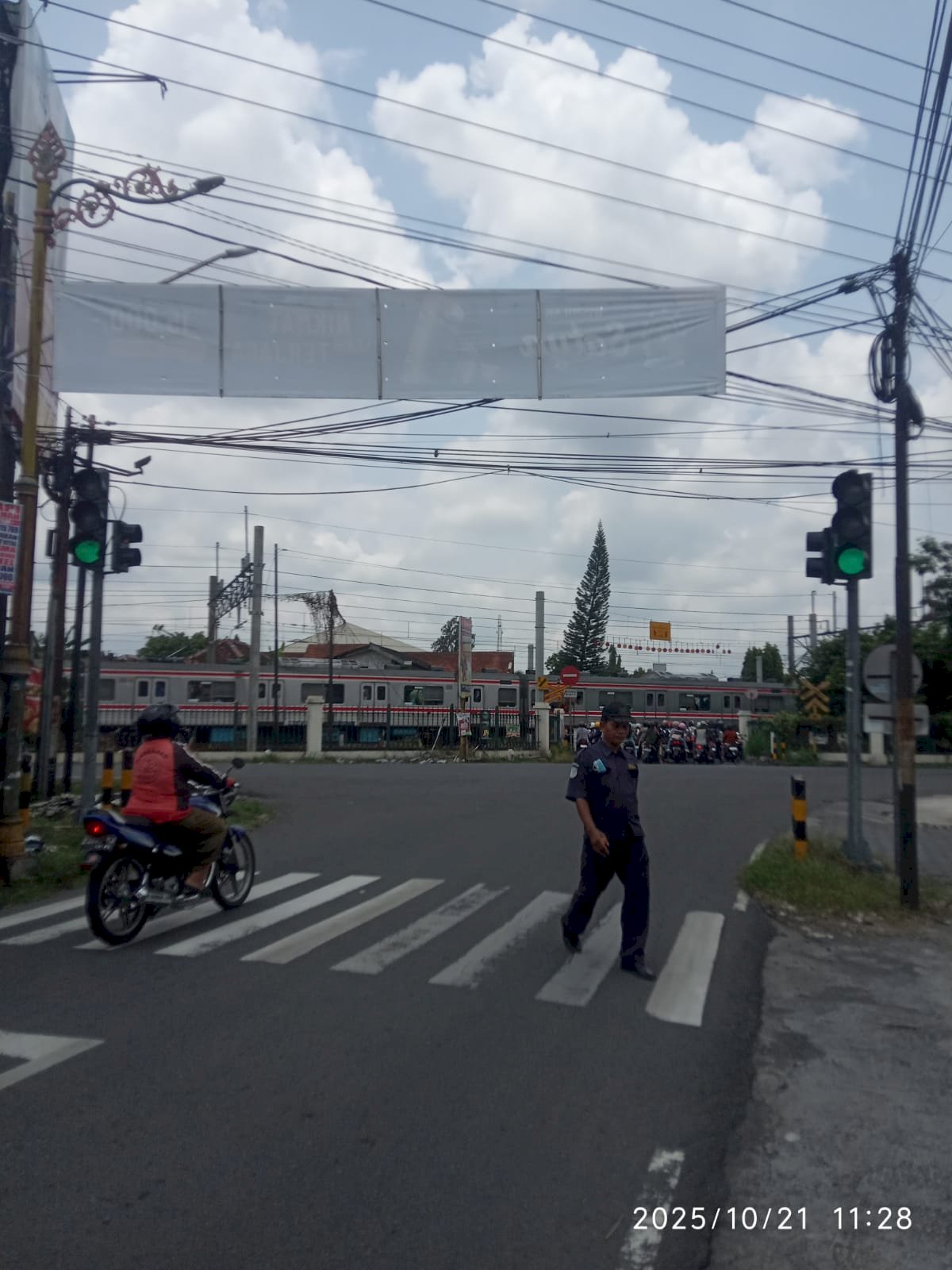 Lampu Meredup, Rawan Kecelakaan? Dishub Klaten Gas Pol Perbaiki Traffic Light SP3 Tugu Pesu Wedi!