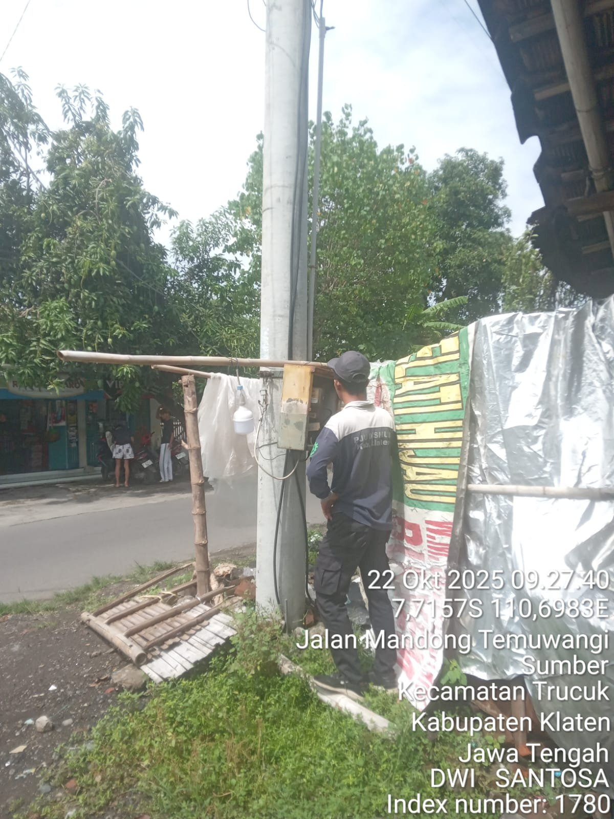 Sigap Atasi Kegelapan! Tim PJU Dishub Klaten Ronda Tengah Malam Perbaiki 6 Lampu Jalan Mandong-Temuwangi