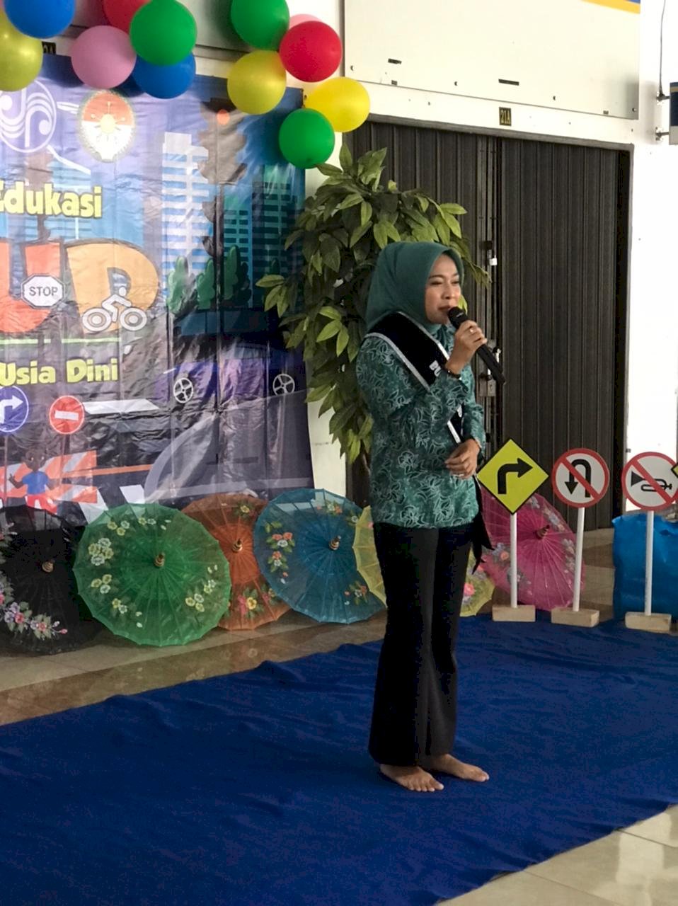 Anak-Anak TK Pertiwi Bareng Diajak Sadar Lalu Lintas Sejak Dini di Terminal Ir. Soekarno