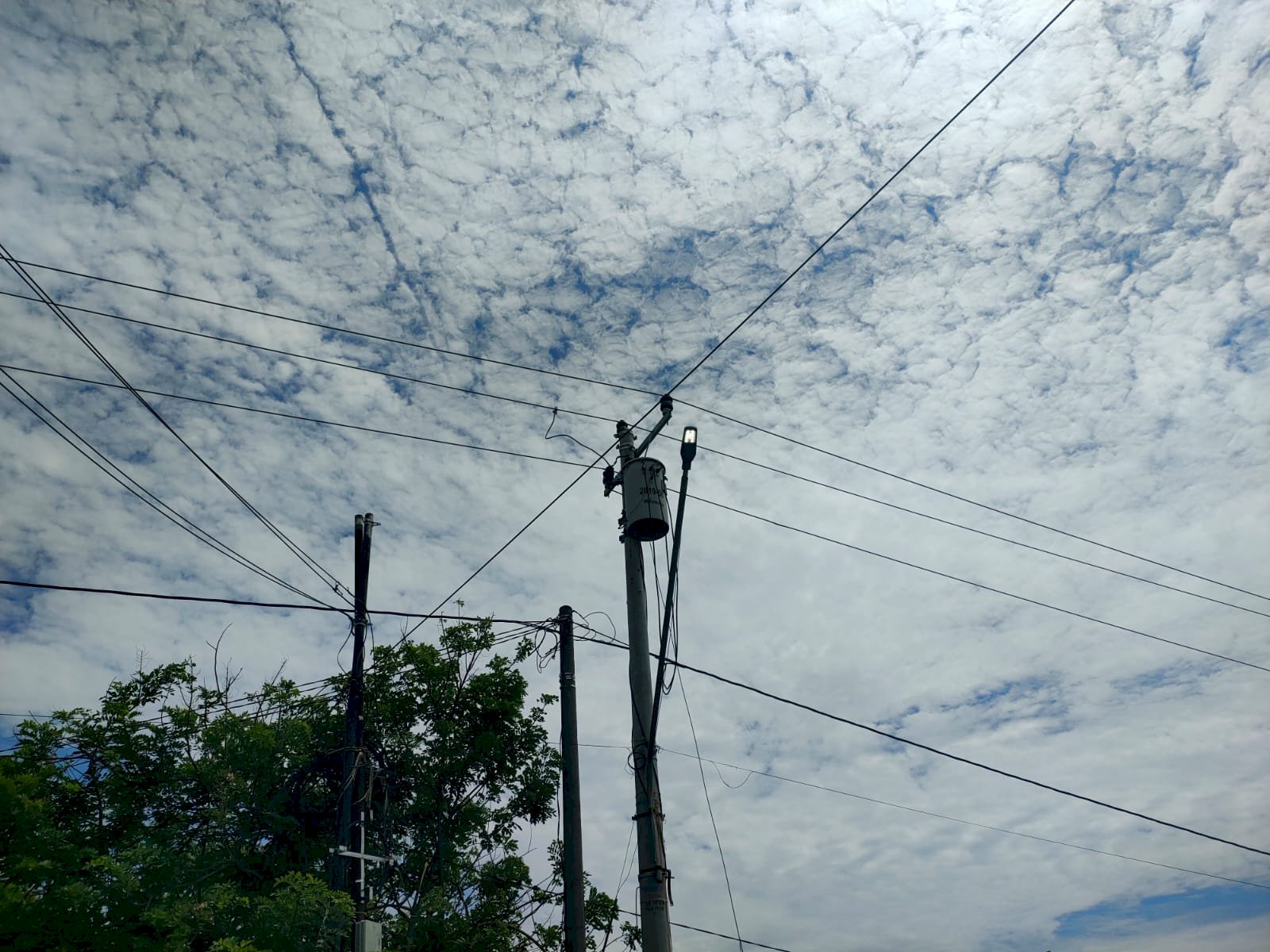 Respons Cepat Kerusakan PJU Ruas Cokro-Delanggu! Tim MRLL & PJU Perbaiki Kabel Putus dan Korosi Jaringan Listrik