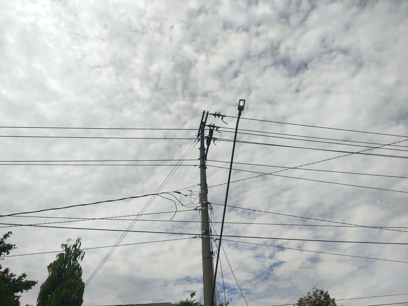 Respons Cepat Kerusakan PJU Ruas Cokro-Delanggu! Tim MRLL & PJU Perbaiki Kabel Putus dan Korosi Jaringan Listrik