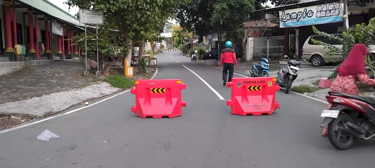 Aksi Heroik! Petugas Dishub Klaten Selamatkan Bocah Terpisah dari Orangtua di CFD Jalan Pemuda