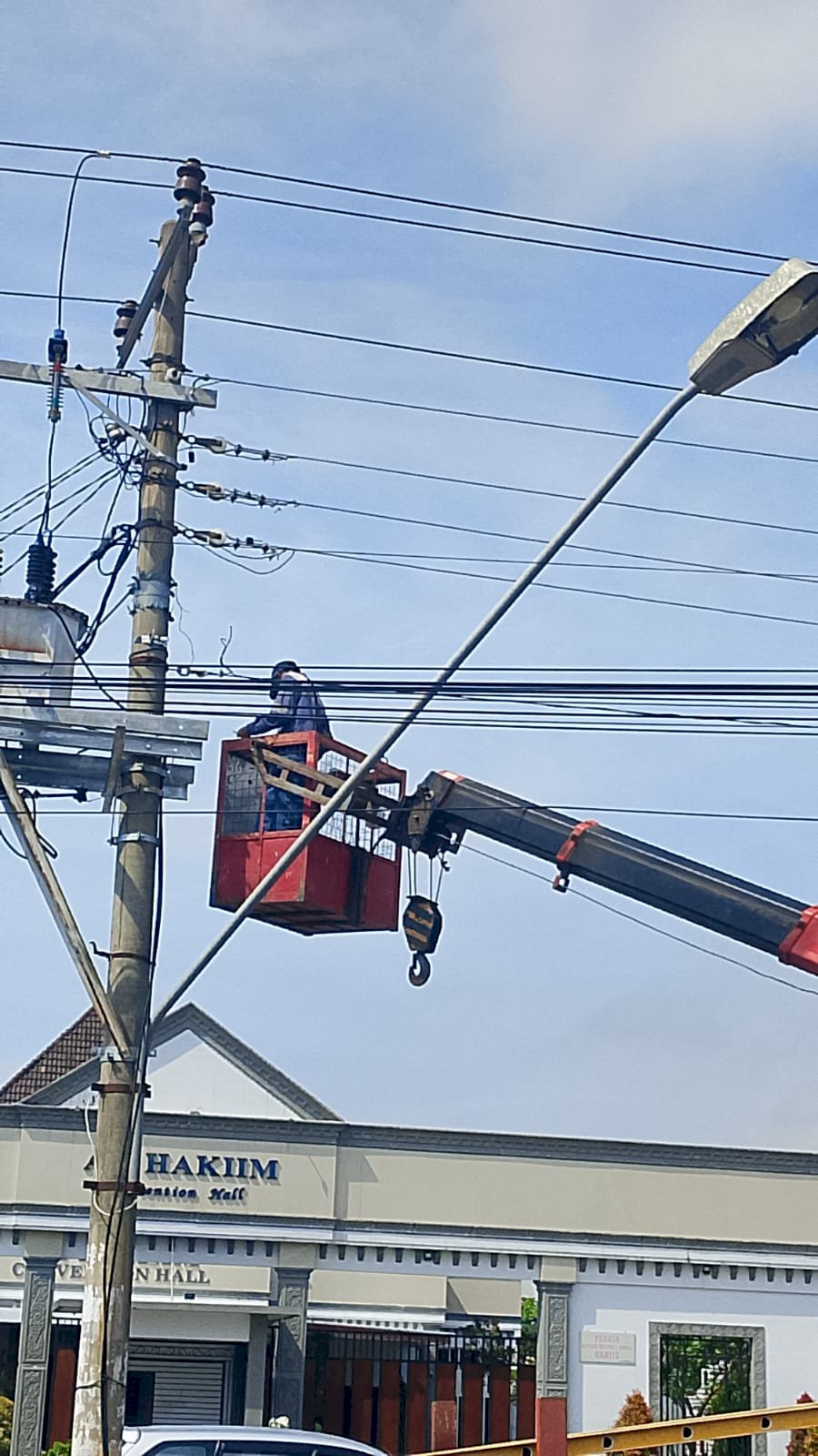Respons Cepat Aduan, Dinas Perhubungan Tuntaskan Permasalahan Korosi PJU Jalan Tentara Pelajar, Seluruh Ruas Jalan Kini Terkontruksi dengan Baik!