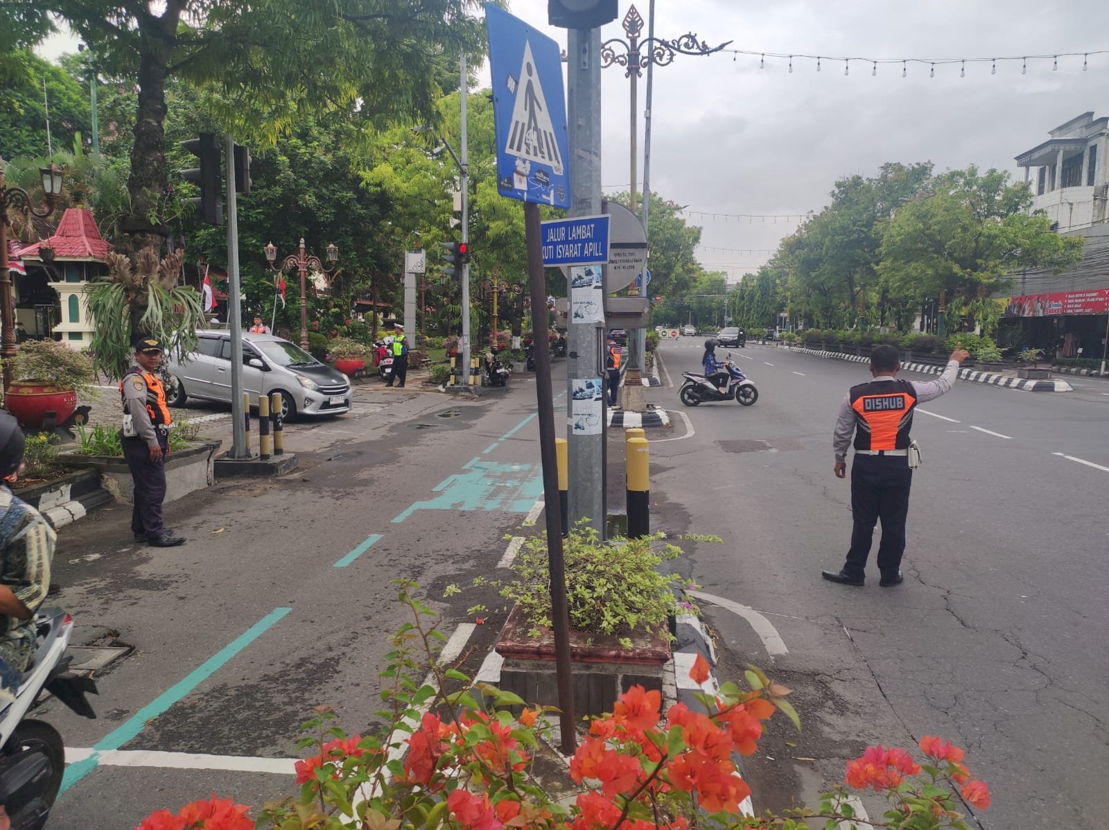 Dishub Klaten Sukses Gelar Pengaturan Lalu Lintas: Peringatan Sumpah Pemuda Berlangsung Aman dan Tertib!