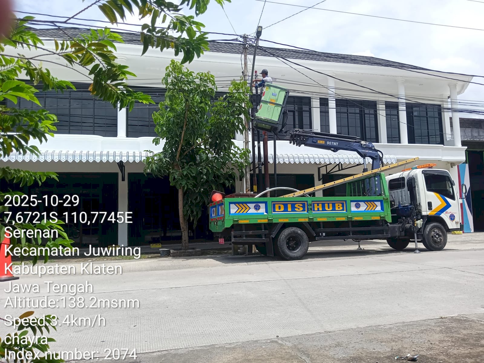 Terang Maksimal! Dishub Klaten Perbarui Seluruh Lampu Penerangan Jalan di Ruas Serenan