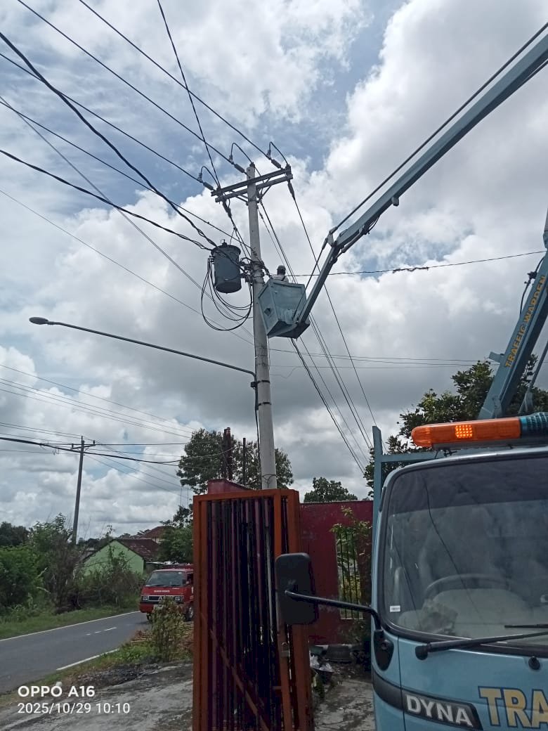 Proaktif Cegah Gangguan! Dishub Klaten Tuntaskan Perbaikan Jaringan Korosi di Jalan Karanganom-Penggung