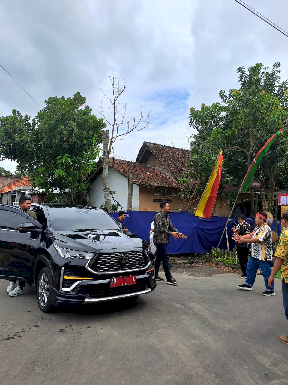 Dalops Dishub Siaga Penuh, Amankan Pengawalan Bupati di Tiga Lokasi Kegiatan Strategis Hari Minggu