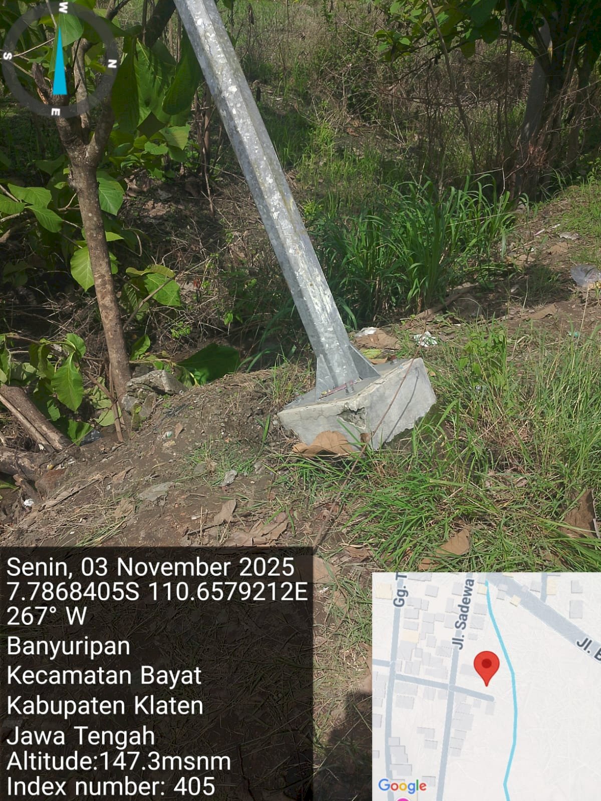 Tiang Traffic Signal Roboh di Banyuripan Bayat! Dishub Klaten Sigap Evakuasi & Cegah Kecelakaan