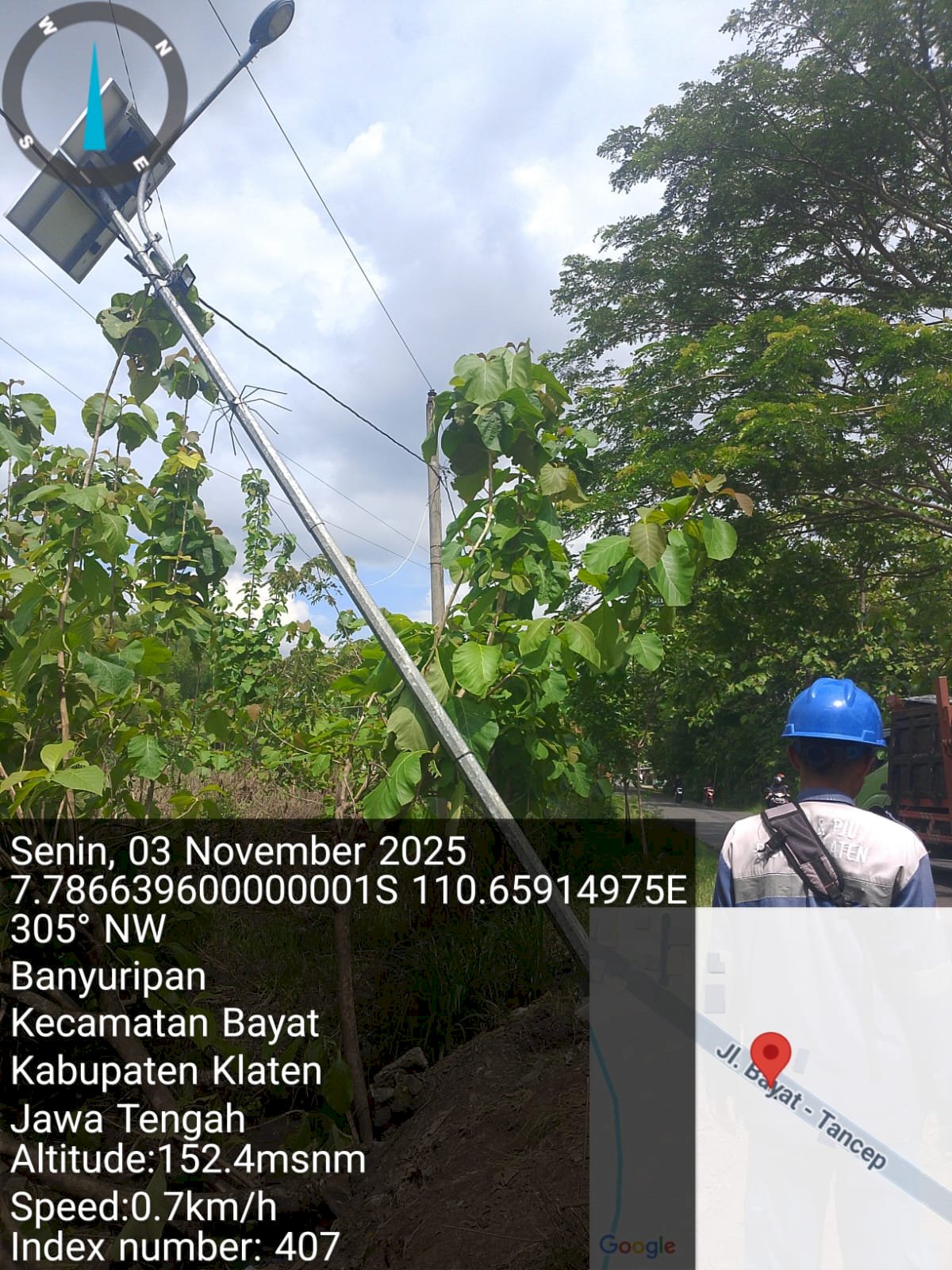 Tiang Traffic Signal Roboh di Banyuripan Bayat! Dishub Klaten Sigap Evakuasi & Cegah Kecelakaan