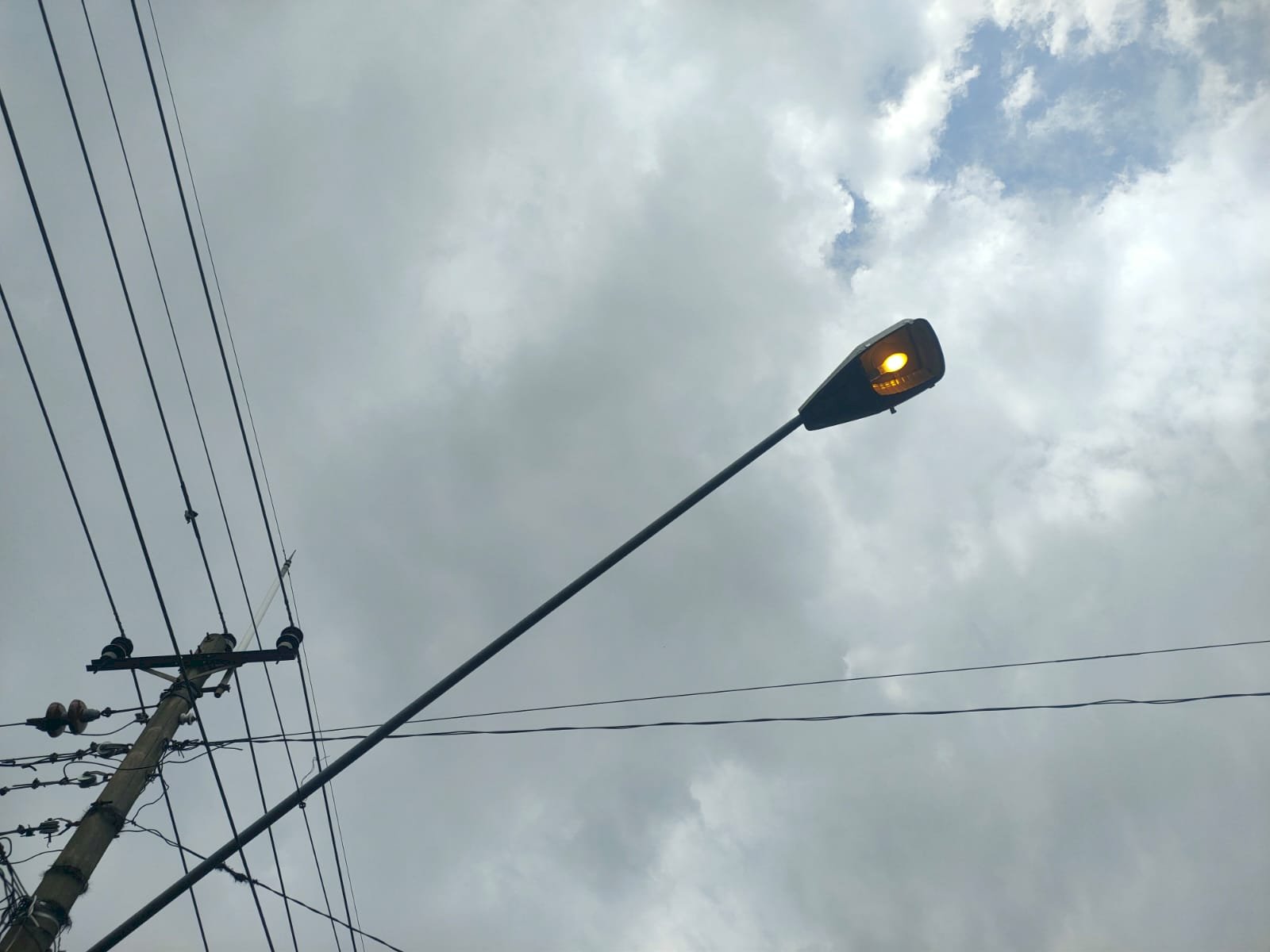 Jaringan Kabel Putus di Ruas Janti-Tegalgondo Berhasil Diperbaiki! Dishub Klaten Pulihkan Listrik & Komunikasi