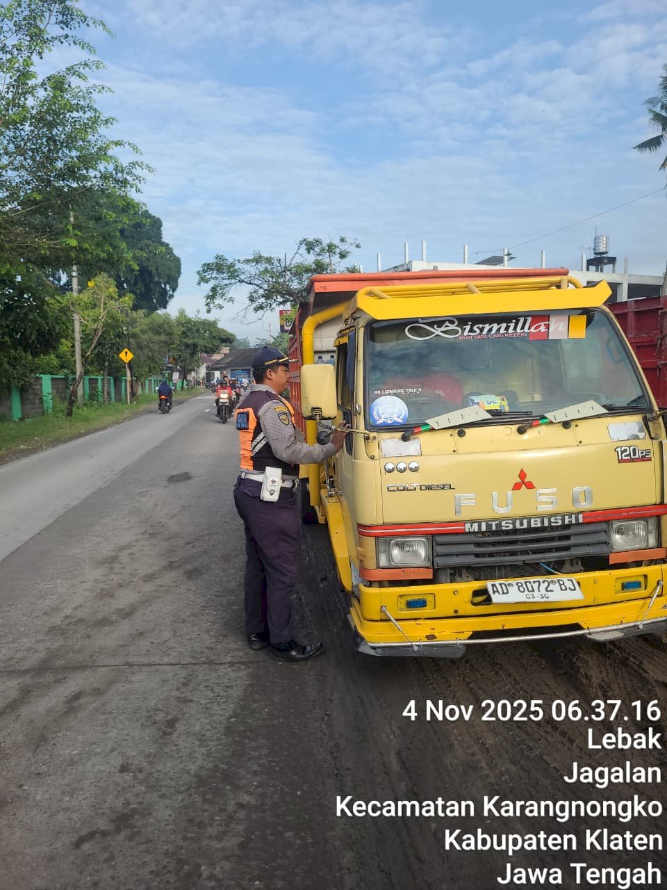 Dishub Respons Cepat: Penertiban Truk Tronton Berlebihan di Jalan Kelas III Karangnongko
