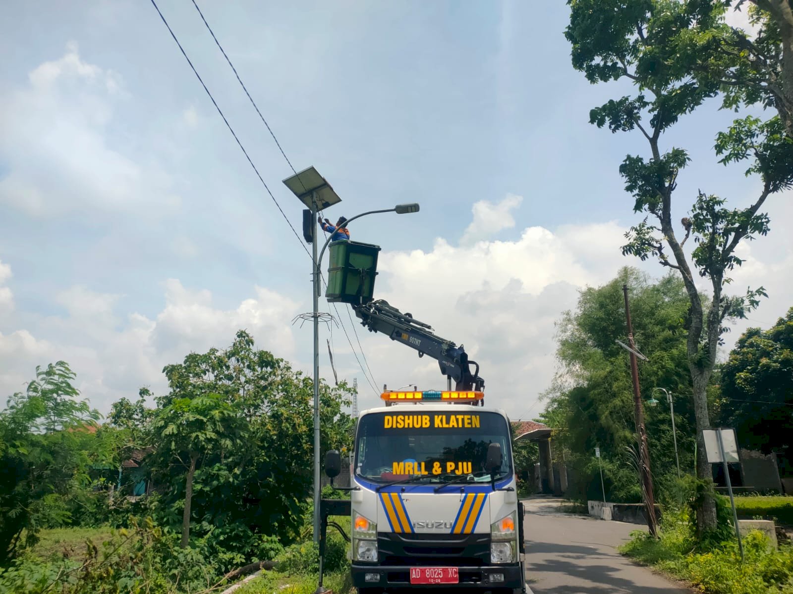 Lampu Gelap di Taji Prambanan? Dishub Klaten Responsif Perbaiki Dalam 24 Jam!