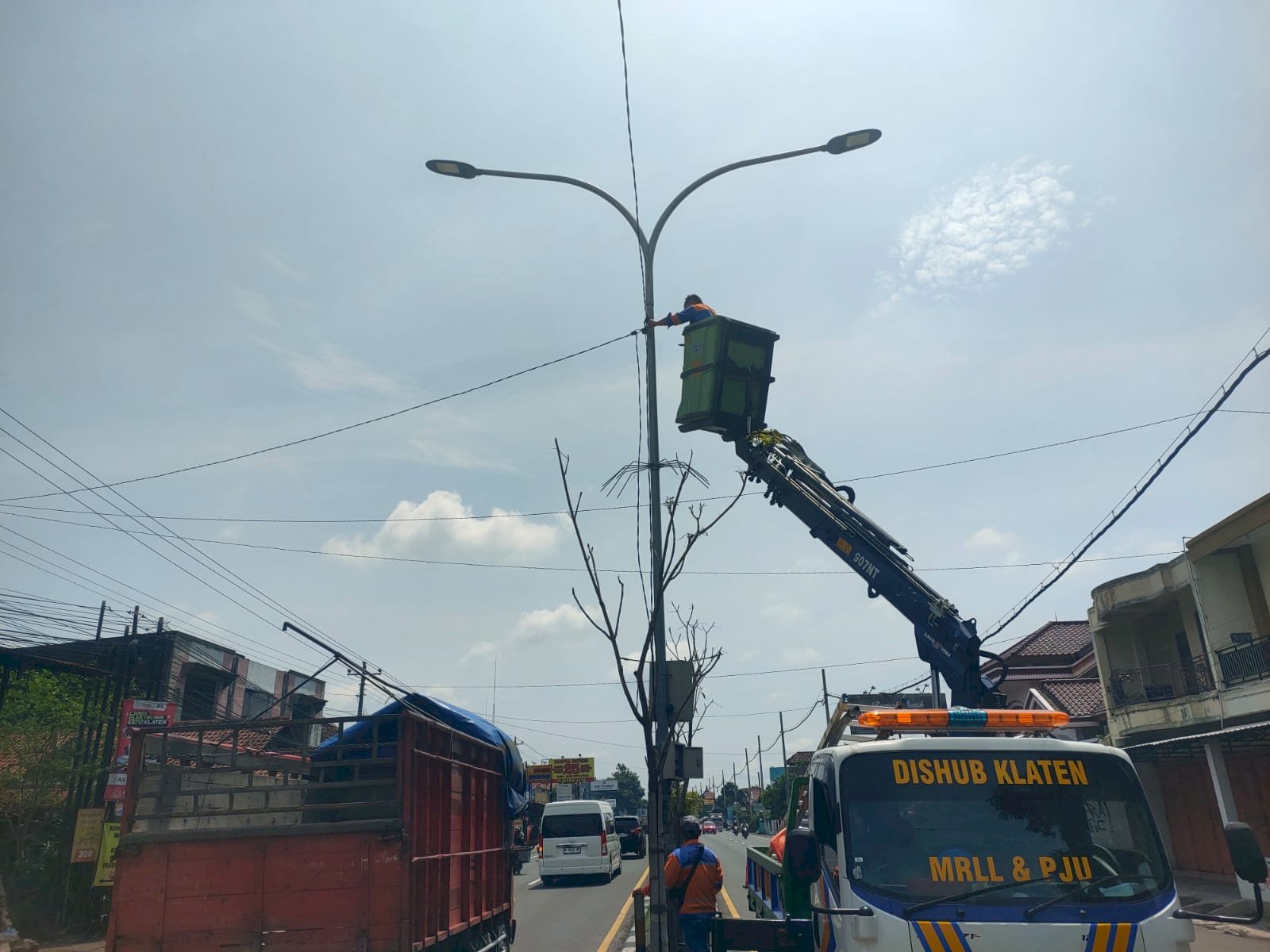 Lampu Gelap di Taji Prambanan? Dishub Klaten Responsif Perbaiki Dalam 24 Jam!