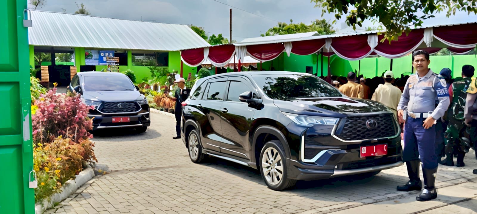 Operasi Pengawalan Berhasil: Tim Patroli Jamin Keamanan Acara Sambung Roso dan Peresmian TPS 3R Kemudo Resik