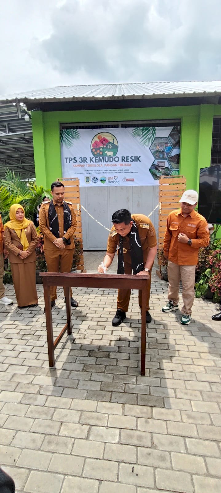 Operasi Pengawalan Berhasil: Tim Patroli Jamin Keamanan Acara Sambung Roso dan Peresmian TPS 3R Kemudo Resik