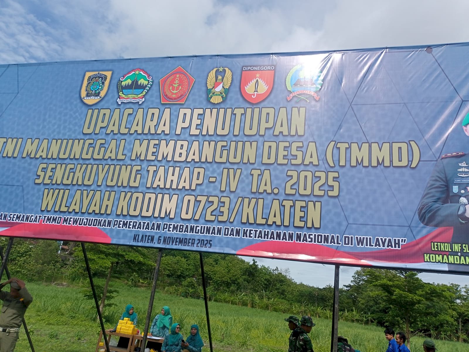 Komitmen Nyata: Personil Dishub Klaten Hadiri Upacara TMMD Sengkuyung THP IV di Desa Kali Gayam