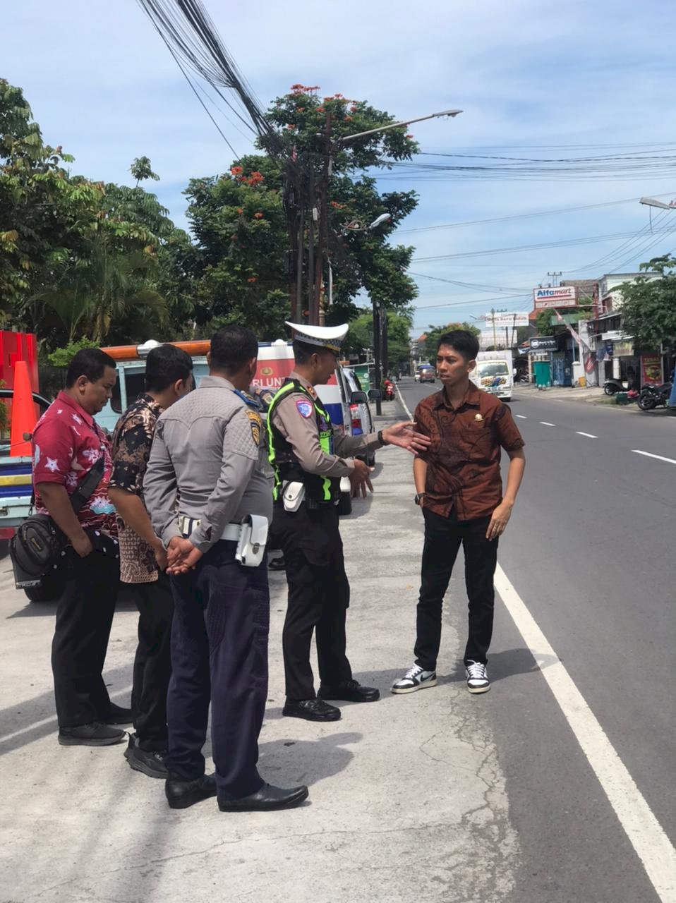 Tegas Tertibkan Lalu Lintas! Dinas Perhubungan dan Polres Klaten Lakukan Penataan MRLL di Jl Mayor Sunaryo