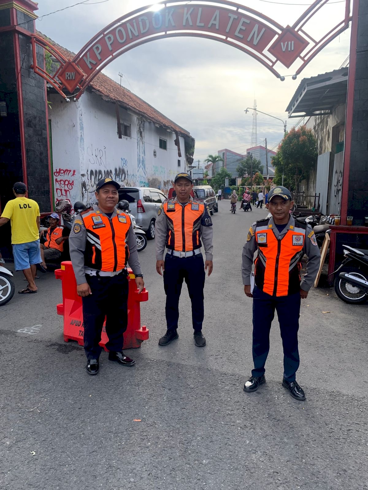 Jalan Kembar Kota Aman dan Tertib: Tim CFD Dishub Klaten Kuasai Pengaturan Lalu Lintas Minggu 9 November 2025