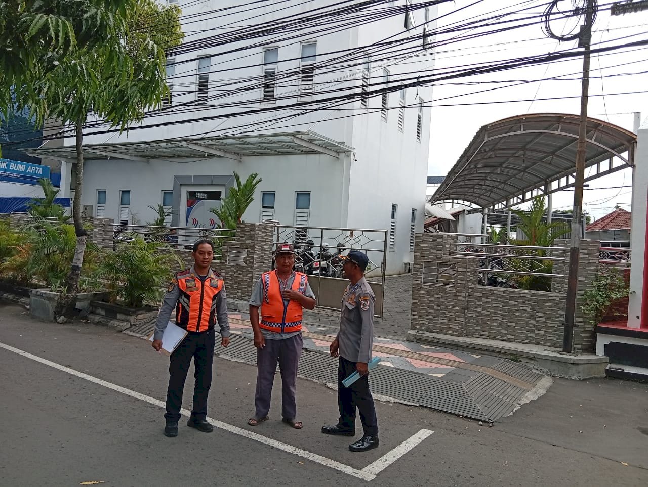 Pendataan Parkir Berjalan Mulus—Dinas Perhubungan Klaten Sisir 3 Kecamatan untuk Manajemen Parkir yang Lebih Tertib