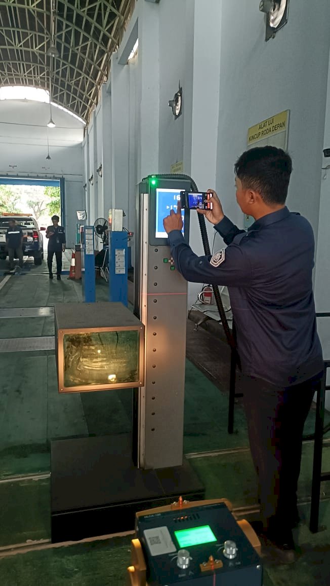 100% Lulus Kalibrasi! Alat Uji Kendaraan Dinas Perhubungan Klaten Teruji Akurat dari Pusat Kemenhumtibmas
