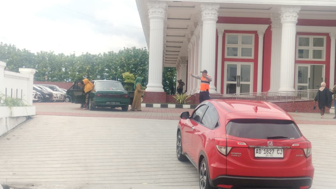 Pengaturan Lalu Lintas Presisi: Tim Dalops Wujudkan Acara Pernikahan di GBK Berjalan Lancar dan Aman