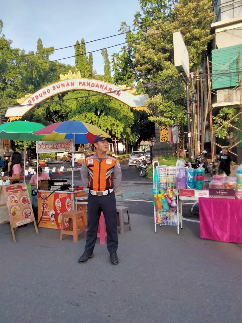 Ratusan Masyarakat Klaten Padati CFD! Dinas Perhubungan Sukses Gelar 'Car Free Day' dengan Protokol Keselamatan Ketat dan Berbagai Aktivitas Seru