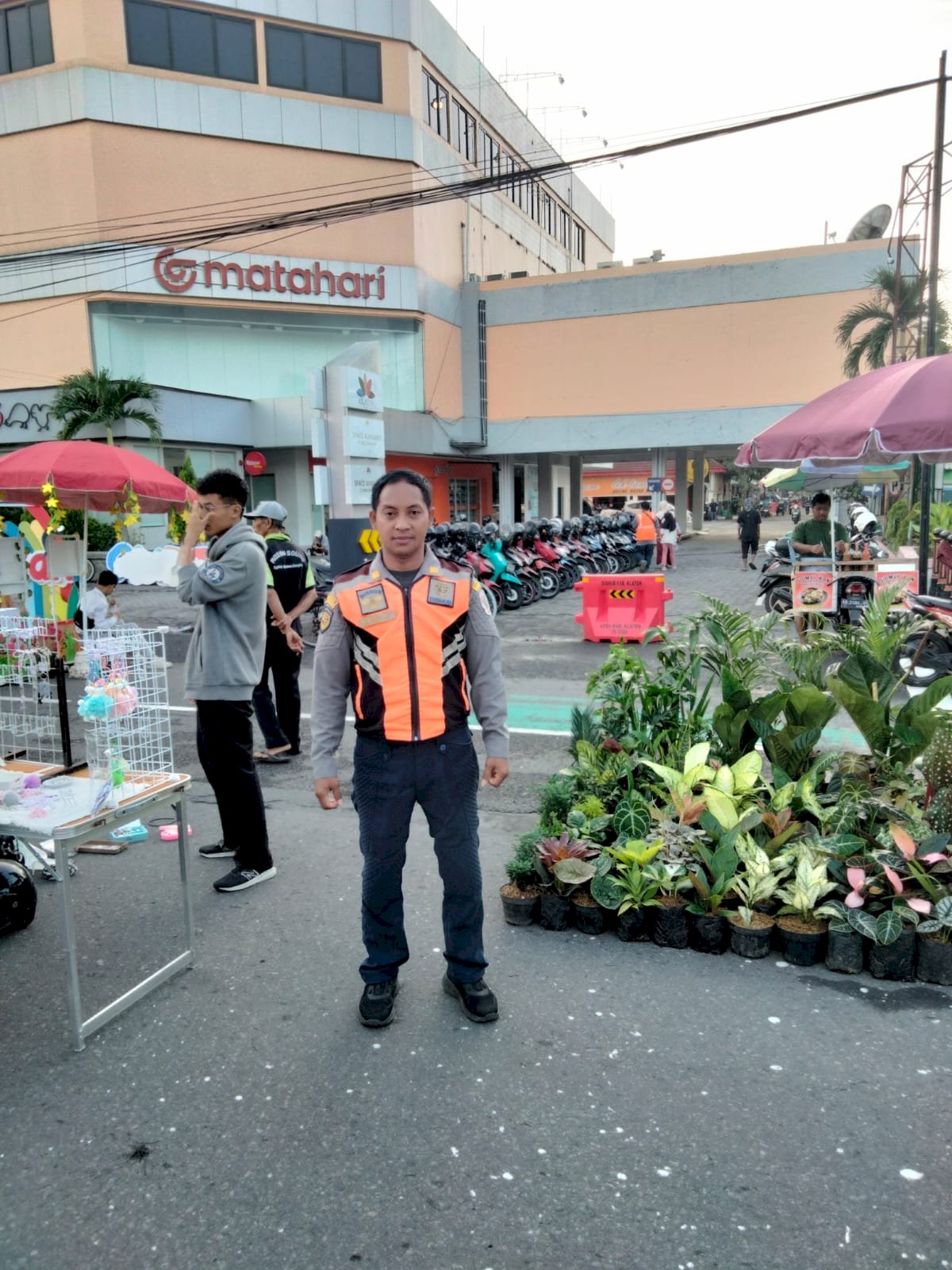 Ratusan Masyarakat Klaten Padati CFD! Dinas Perhubungan Sukses Gelar 'Car Free Day' dengan Protokol Keselamatan Ketat dan Berbagai Aktivitas Seru