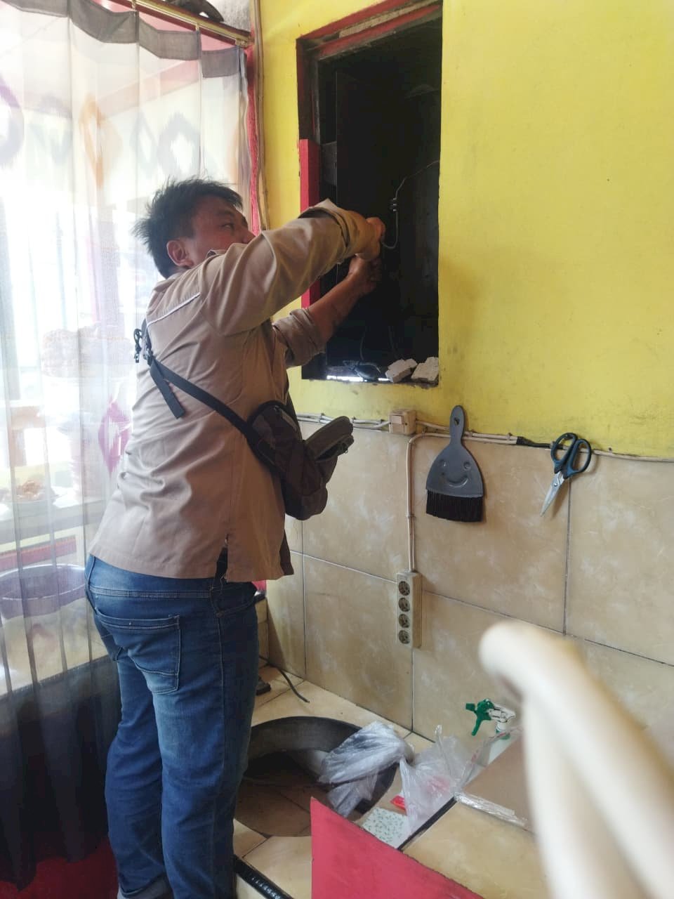 Meter Listrik Dikalibrasi Akurat, Tagihan Pelanggan Jadi Transparan - Tim PJU Dishub Service kWh Meter Jogja-Solo